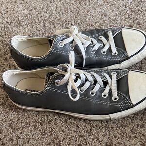 Converse Chucks Grey Leather Low-Top Sneakers